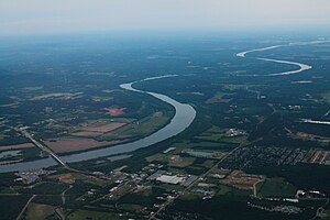 Tennessee River Aerial - South Huntsville (38561504340).jpg