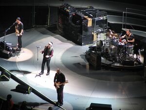 U2 Live in Toronto 2005 (2).jpg