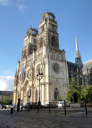 Orléans Cathedral front facade (1).jpg